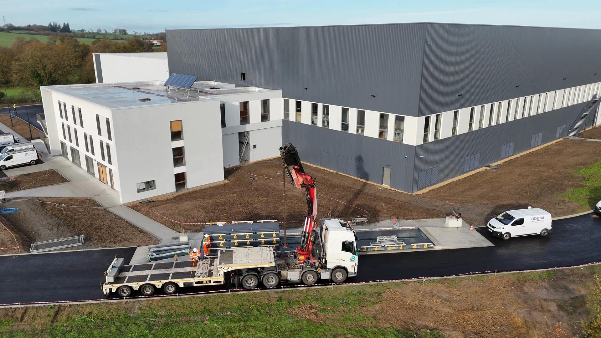 Installation de systèmes de pesage Ademi Pesage sur chantier industriel.