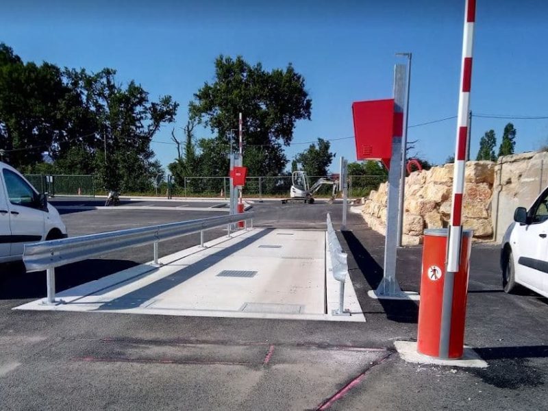 ADEMI PESAGE système d’accès déchetterie 1 france Barrière Ademi Pesage accès véhicule déchetterie